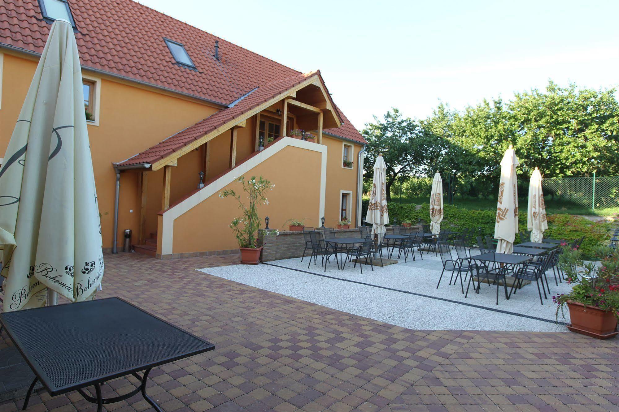 Hotel Pavlov Exterior photo