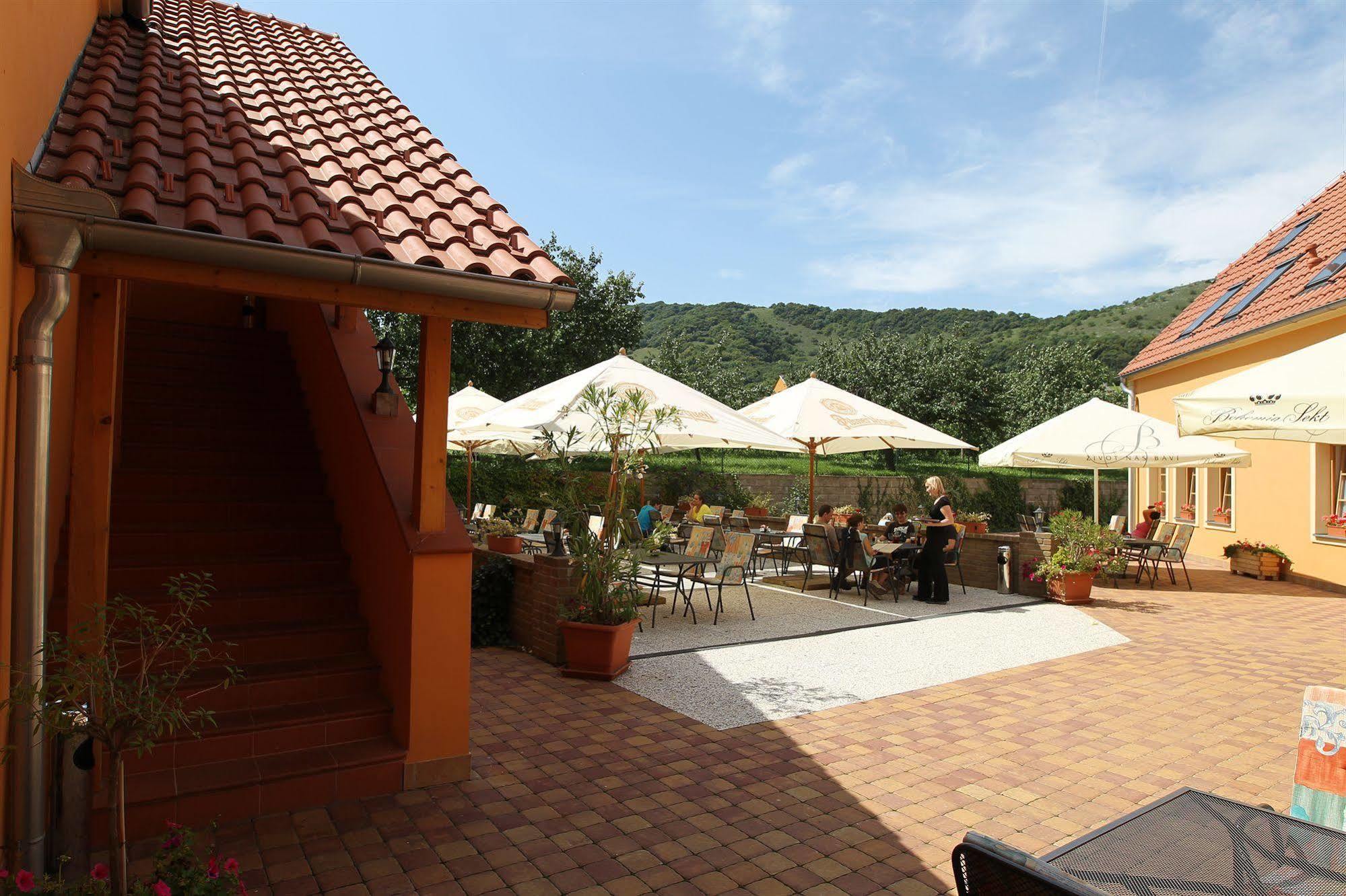 Hotel Pavlov Exterior photo